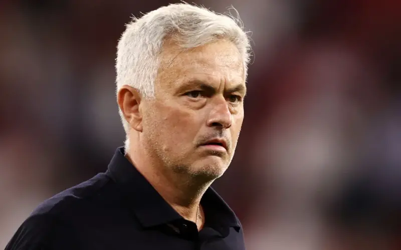 تحركات مانشستر يونايتد تضع نجم ريال مدريد في انتظار قرار مورينيو المرتقب